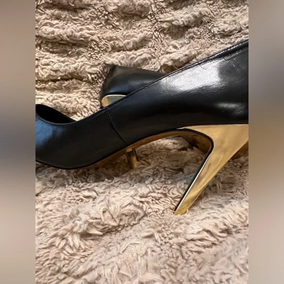 NEW Ted Baker London Saysa Stilleto black/ gold size US10/ UK8 - Picture 4 of 10
